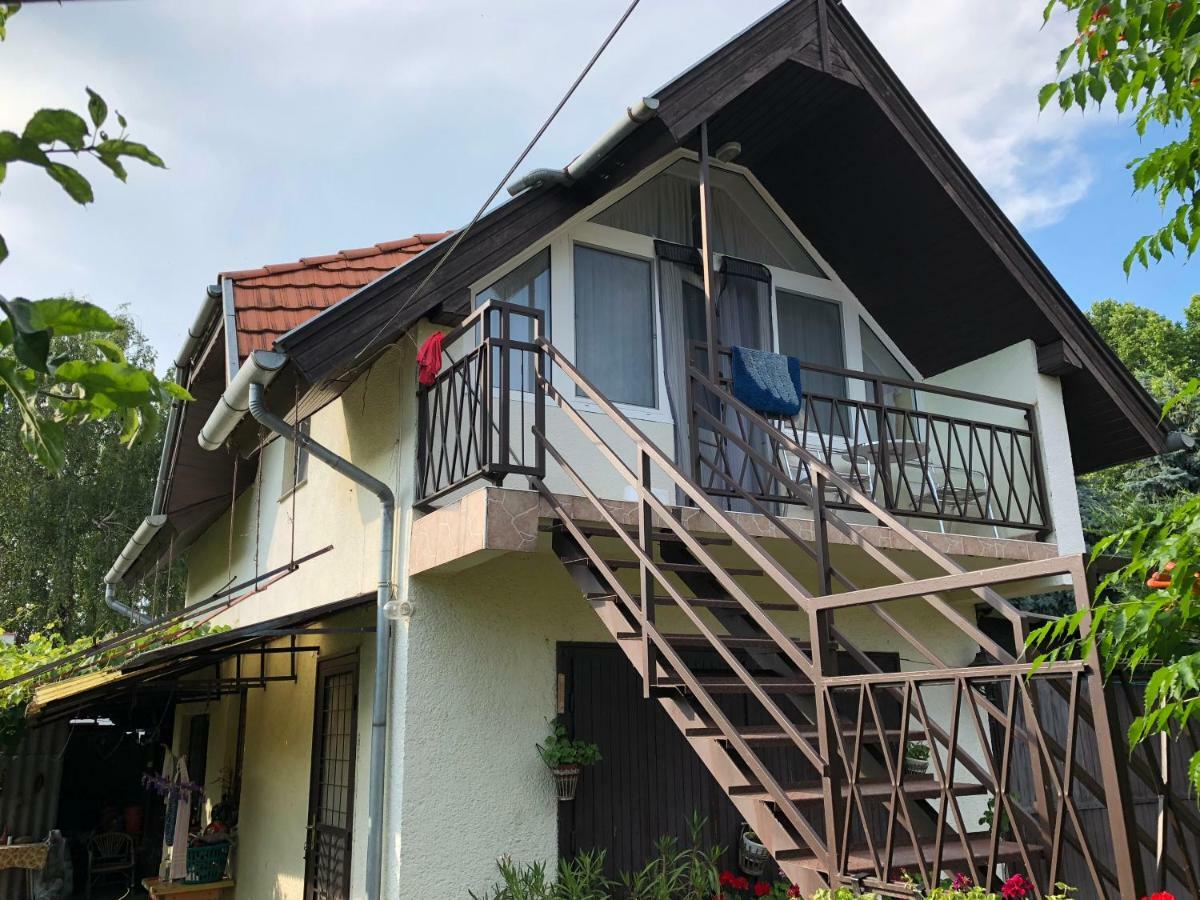 Liget Apartman Balatonföldvár Esterno foto