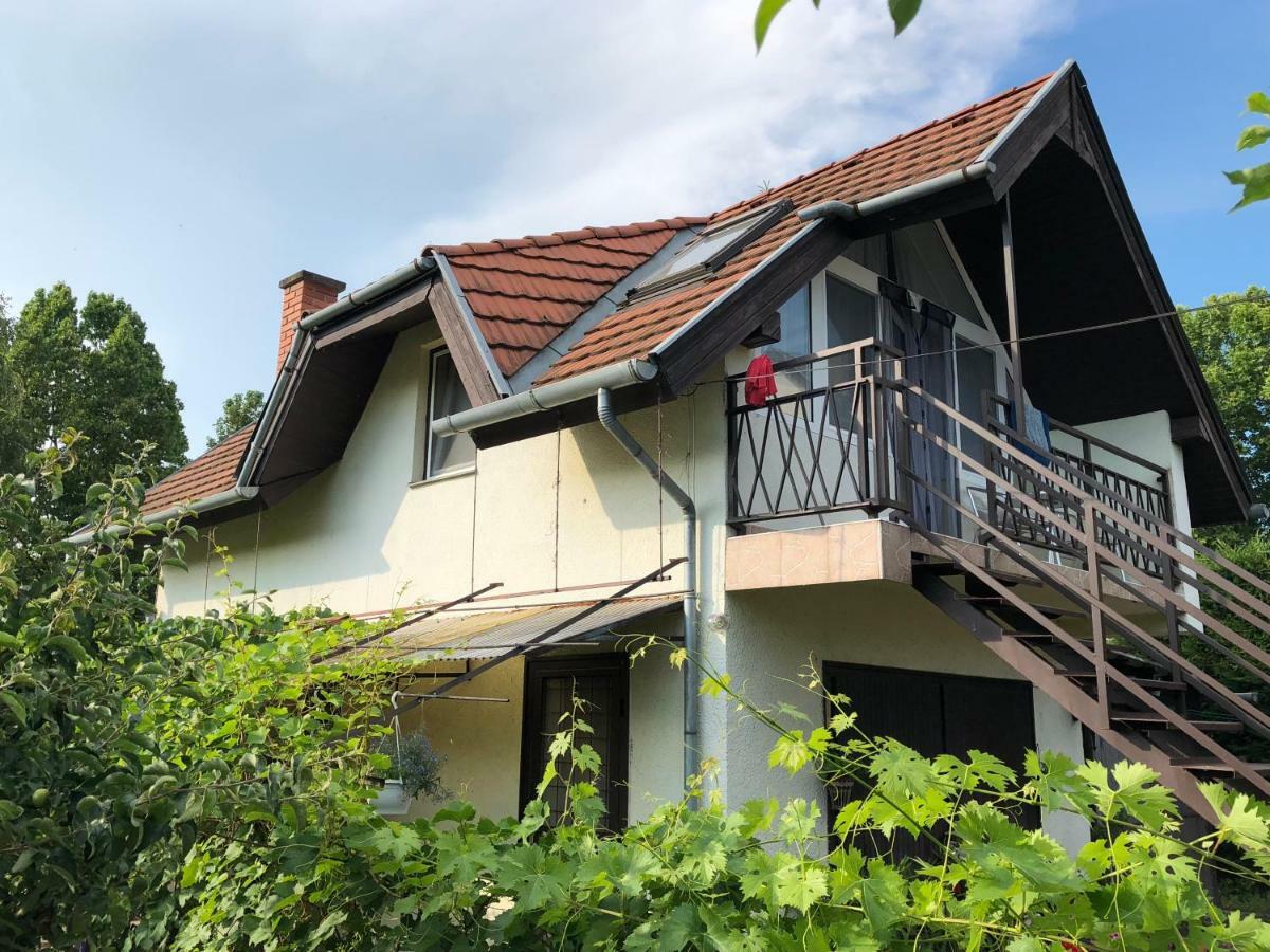 Liget Apartman Balatonföldvár Esterno foto